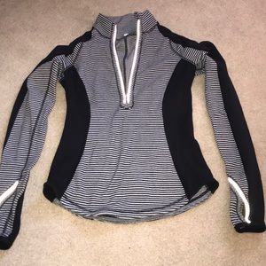 Lululemon reversible pullover